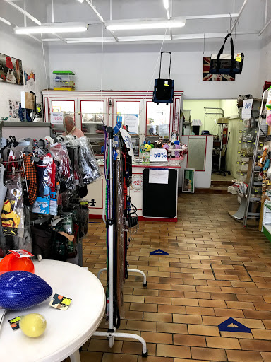 Duputel Patrick Rober Jean, salon de toilettage sur Groomie.fr et au 14 Bd Victor Hugo, 6130 Grasse