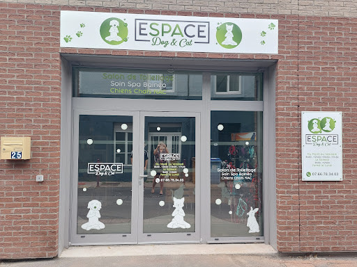 Espace Dog & Cat, salon de toilettage sur Groomie.fr et au 25 Rue de Mardyck, 59279 Loon-Plage