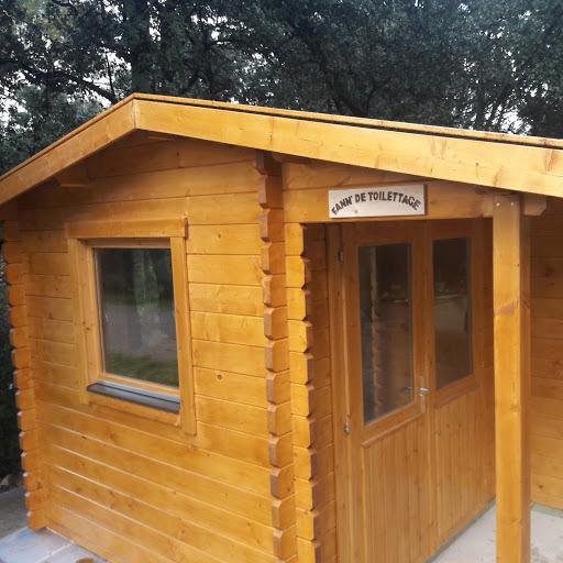 Fann de toilettage, salon de toilettage sur Groomie.fr et au 494 Chemin de Ste Croix, 83890 Besse-sur-Issole