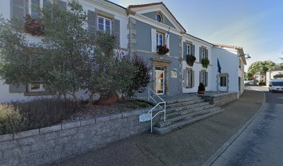 La Beauté Animale Marinette, salon de toilettage sur Groomie.fr et au 10 Rue du Maréchal de Lattre de Tassigny, 79320 MONCOUTANT