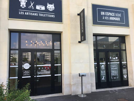 Les Artisans Toiletteurs, salon de toilettage sur Groomie.fr et au 155 Cr Saint-Louis, 33300 Bordeaux