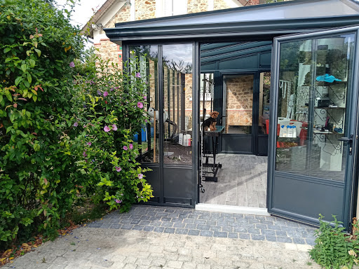 Les Jolies Pattes, salon de toilettage sur Groomie.fr et au 16 Av. Louise, 95230 Soisy-sous-Montmorency
