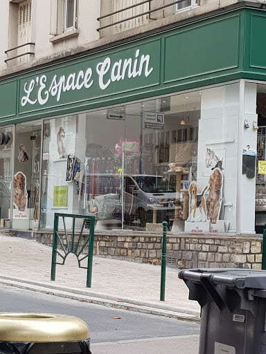 L'espace Canin !!, salon de toilettage sur Groomie.fr et au 30 Rue de la Libération, 92500 Rueil-Malmaison