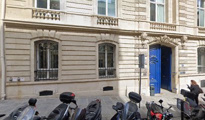 Marie Rose, salon de toilettage sur Groomie.fr et au 8 Rue Christophe Colomb, 75008 Paris